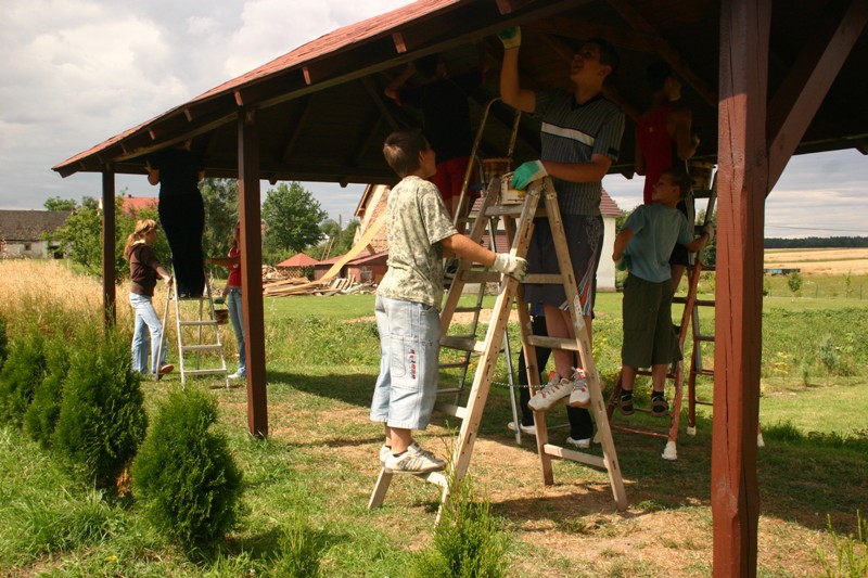 Koserwacja altanki.JPG
